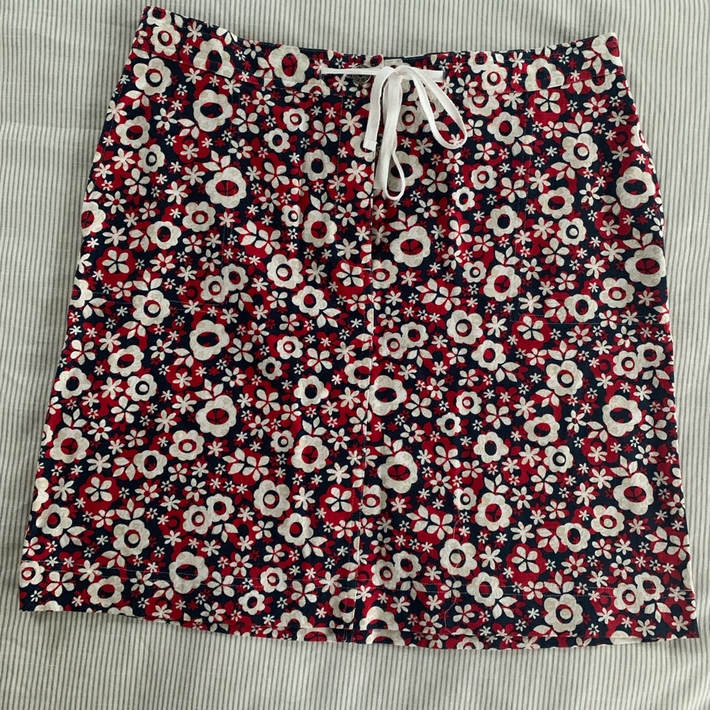 New Christopher & Banks Floral Skirt Size 10